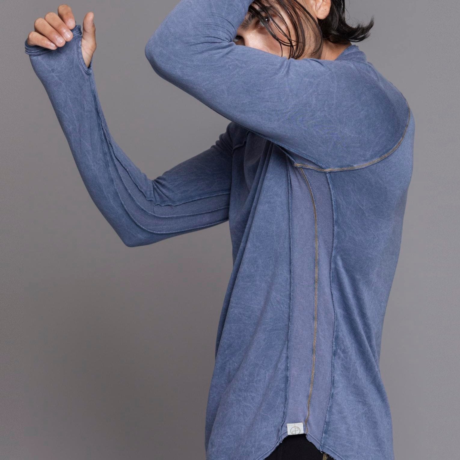 Male modeling mineral wash long sleeve raglan